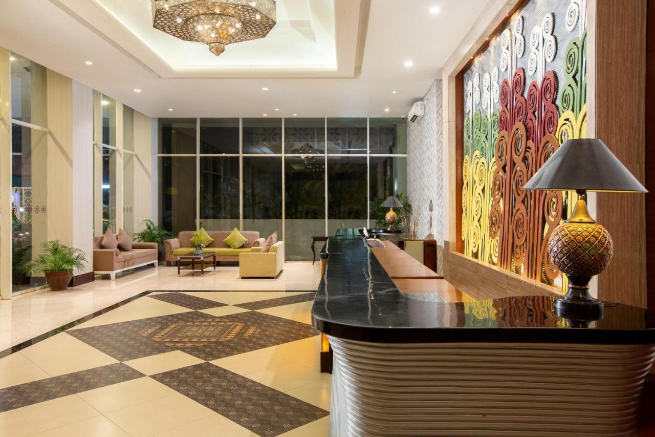 Maguwo Sahid Raya Hotel & Convention Yogyakarta מראה חיצוני תמונה